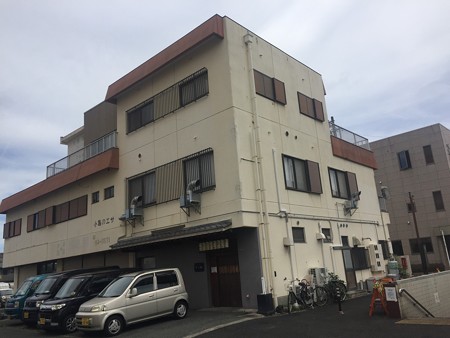 中区新津町店舗