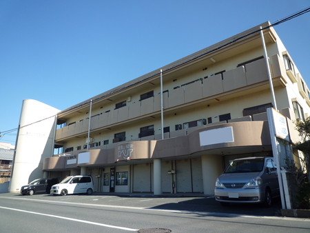 南区倉松町　マンション１階の路面店！飲食店OK！店舗前、駐車場2台完備。入居日相談下さい