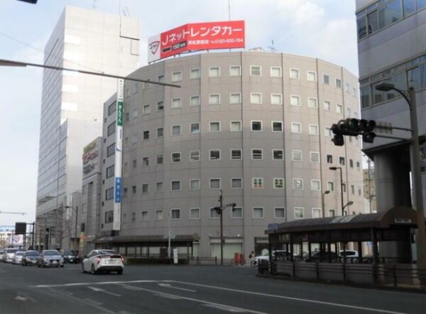 浜松駅から徒歩４分！駐車場もある貸事務所！