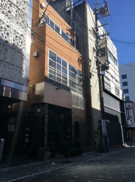 第一通り駅から徒歩5分！飲食店可能なスケルトン路面店！