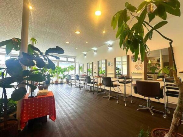 初期費用を大幅カット!幸町の美容室居抜き物件!