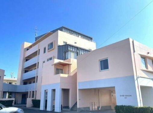 リフォーム済！事務所、サロン利用可能な多用途物件！